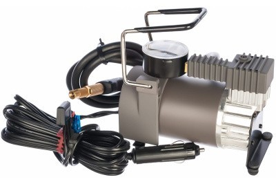 Автомобильный портативный компрессор BERKUT R15