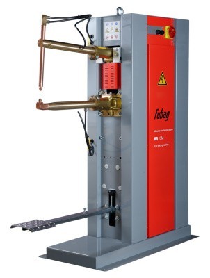 Аппарат точечной сварки Fubag c радиальным ходом плеча Fubag RS 15M с блоком управления S1