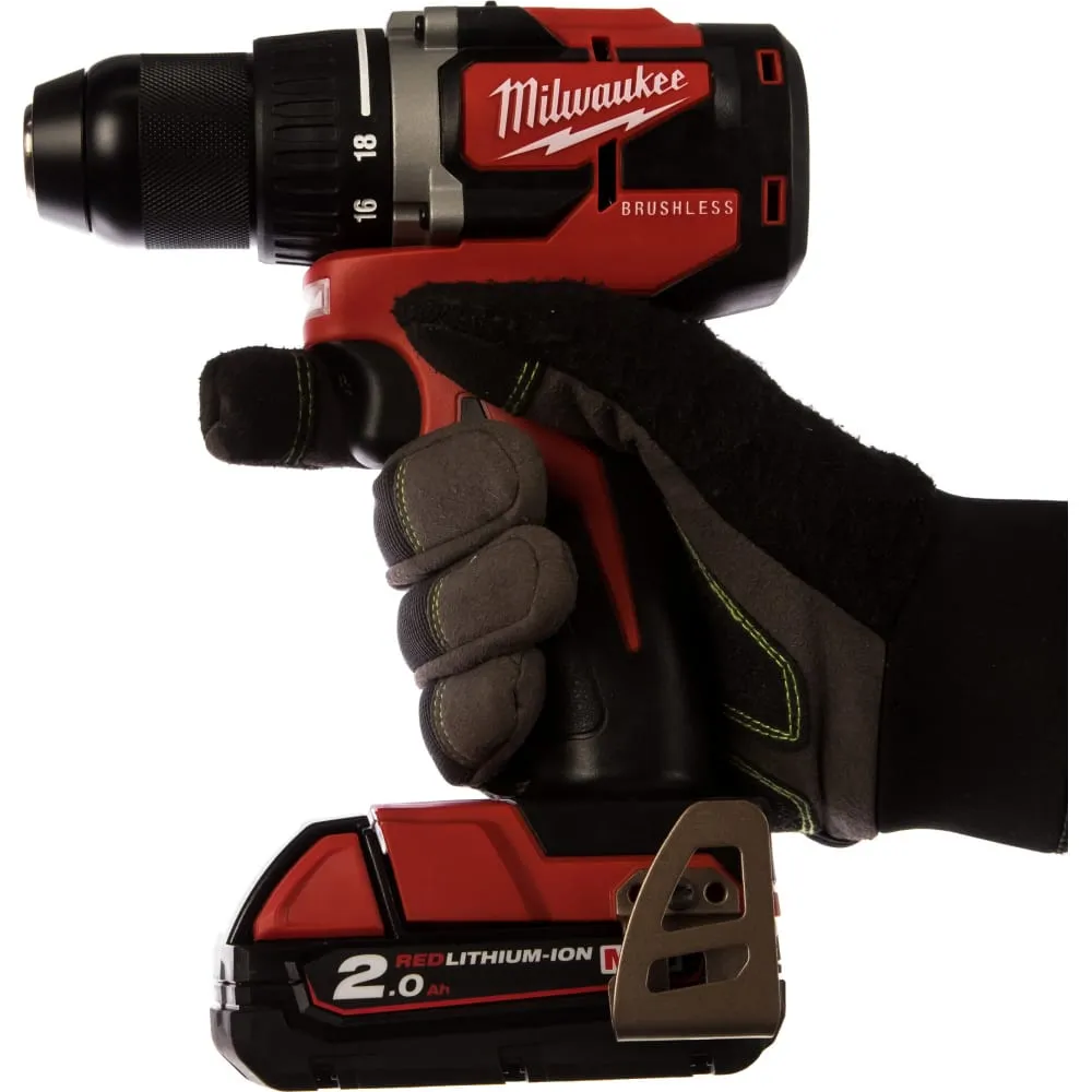 Фото Аккумуляторная дрель-шуруповерт Milwaukee M18 CBLDD-202C 4933464317 4933464317