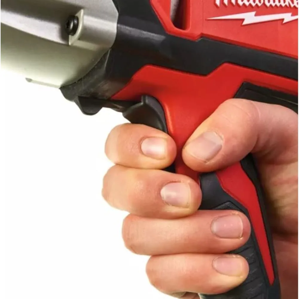 Фото Гайковерт Milwaukee IPWE 400 R 4933451524 4933451524