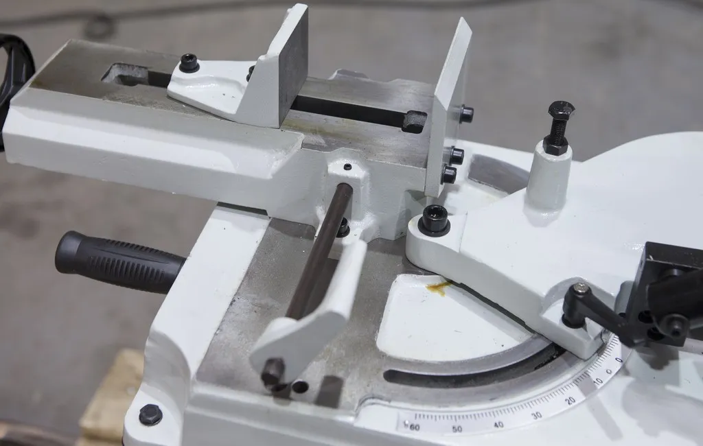 Фото Станок ленточнопильный Stalex BS-128HDR от018000220