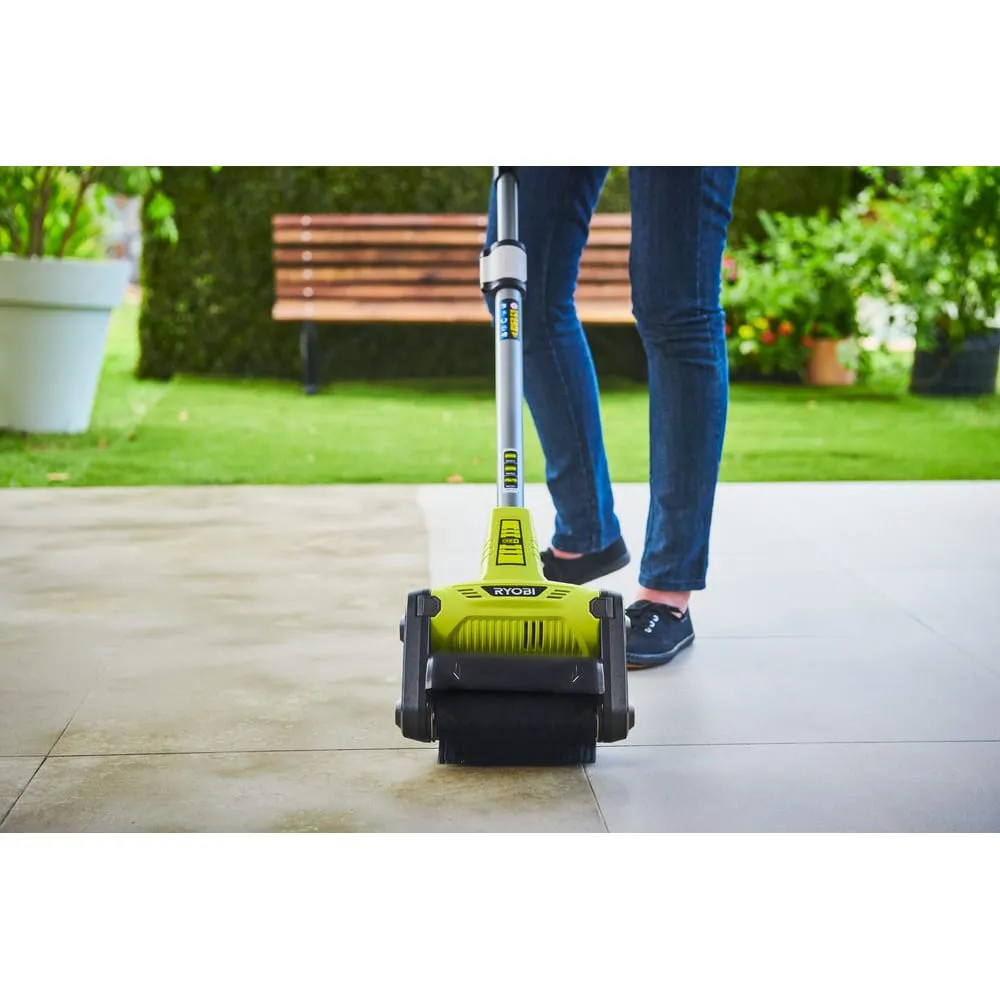 Фото Ryobi ONE+ Щеточная машина с нейлоновой щеткой RY18PCB-0 без аккумулятора в комплекте 5133004729 16155224